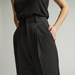 The Draper Tapered Pant in Buttersmooth | Black