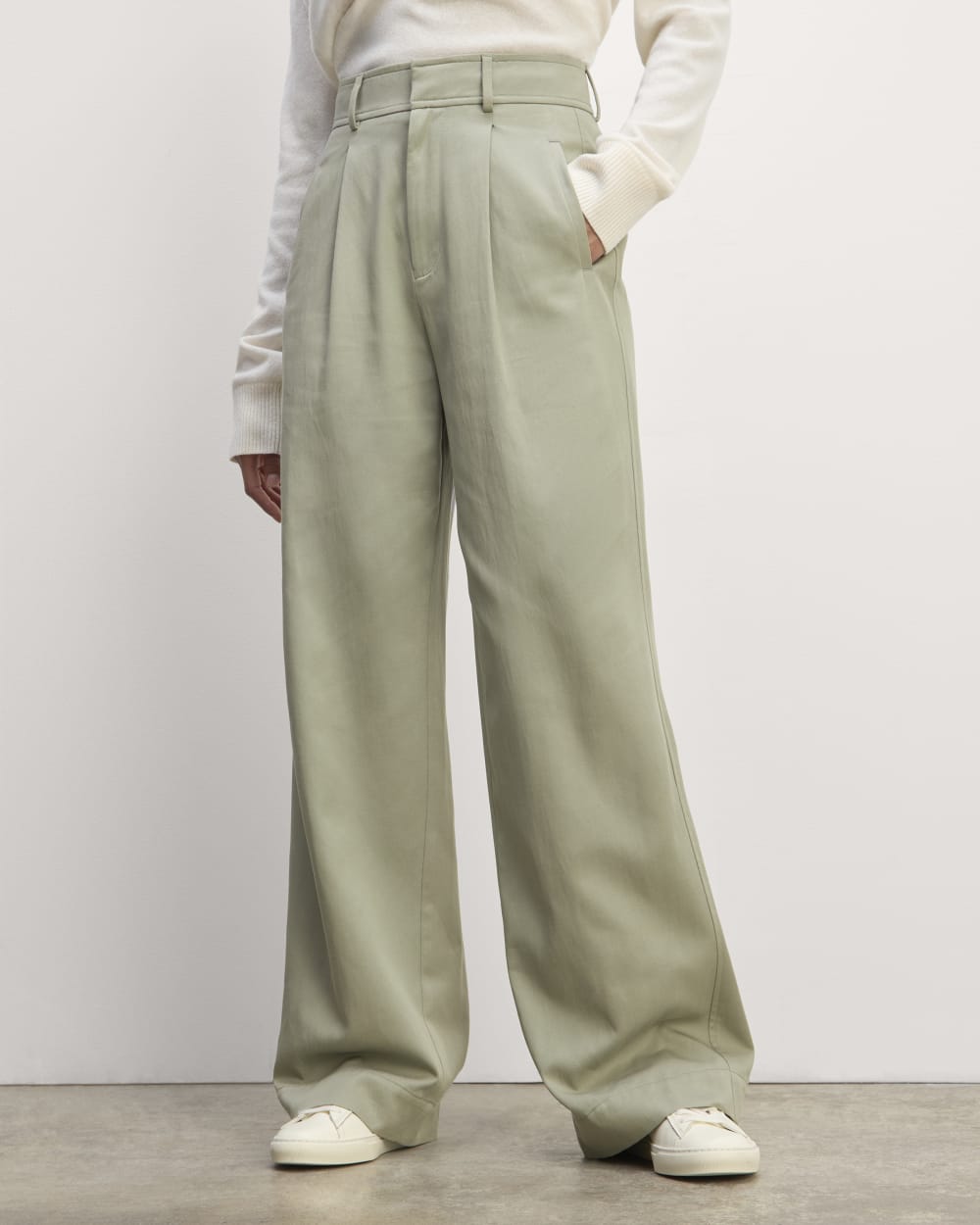 The Draper Pleated Pant in Buttersmooth | Seagrass | 30" Inseam