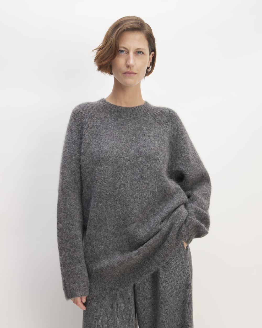 The SuperFuzz Alpaca Crew | Dark Charcoal