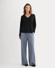 The Classic V in Cashmere | Black