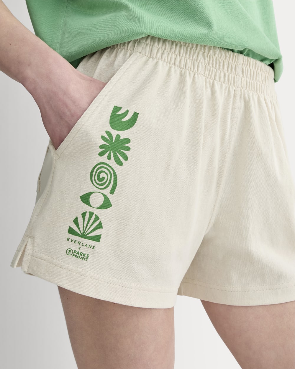 The Everlane x Parks Project Off-Duty Short | Natural / Green