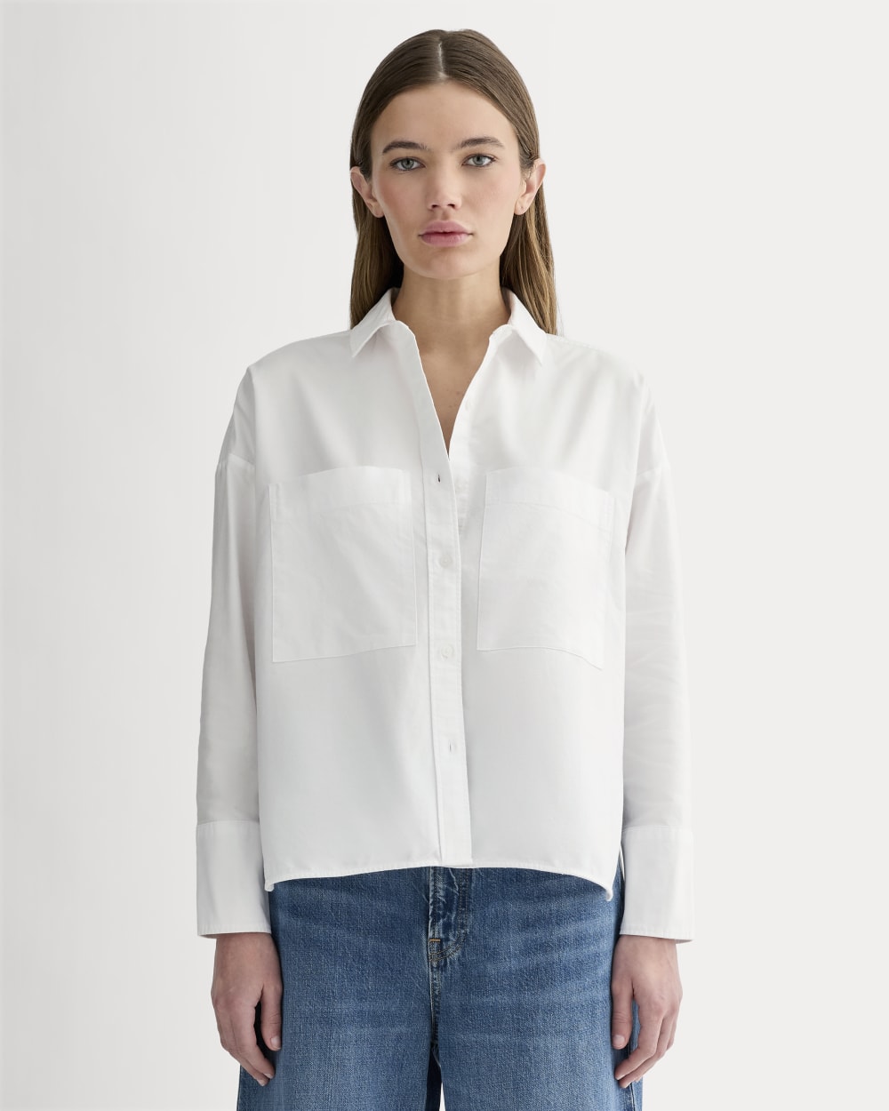The Boxy Oxford | White