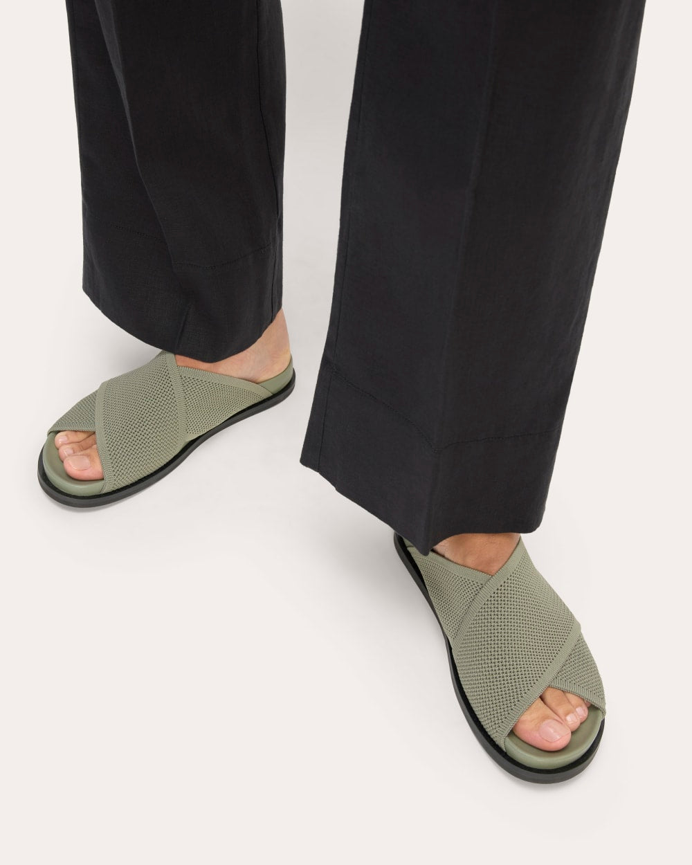 The ReKnit Form Crossover Sandal | Seagrass
