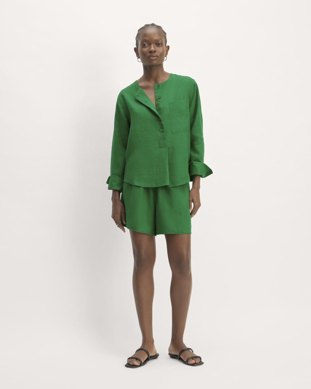 The Popover Shirt in Linen | Grass Green