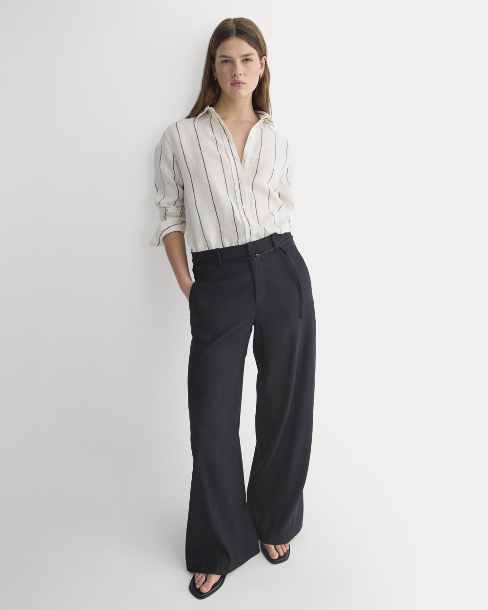 Wide-Leg Belted Pant in Stretch Linen | Black | Regular