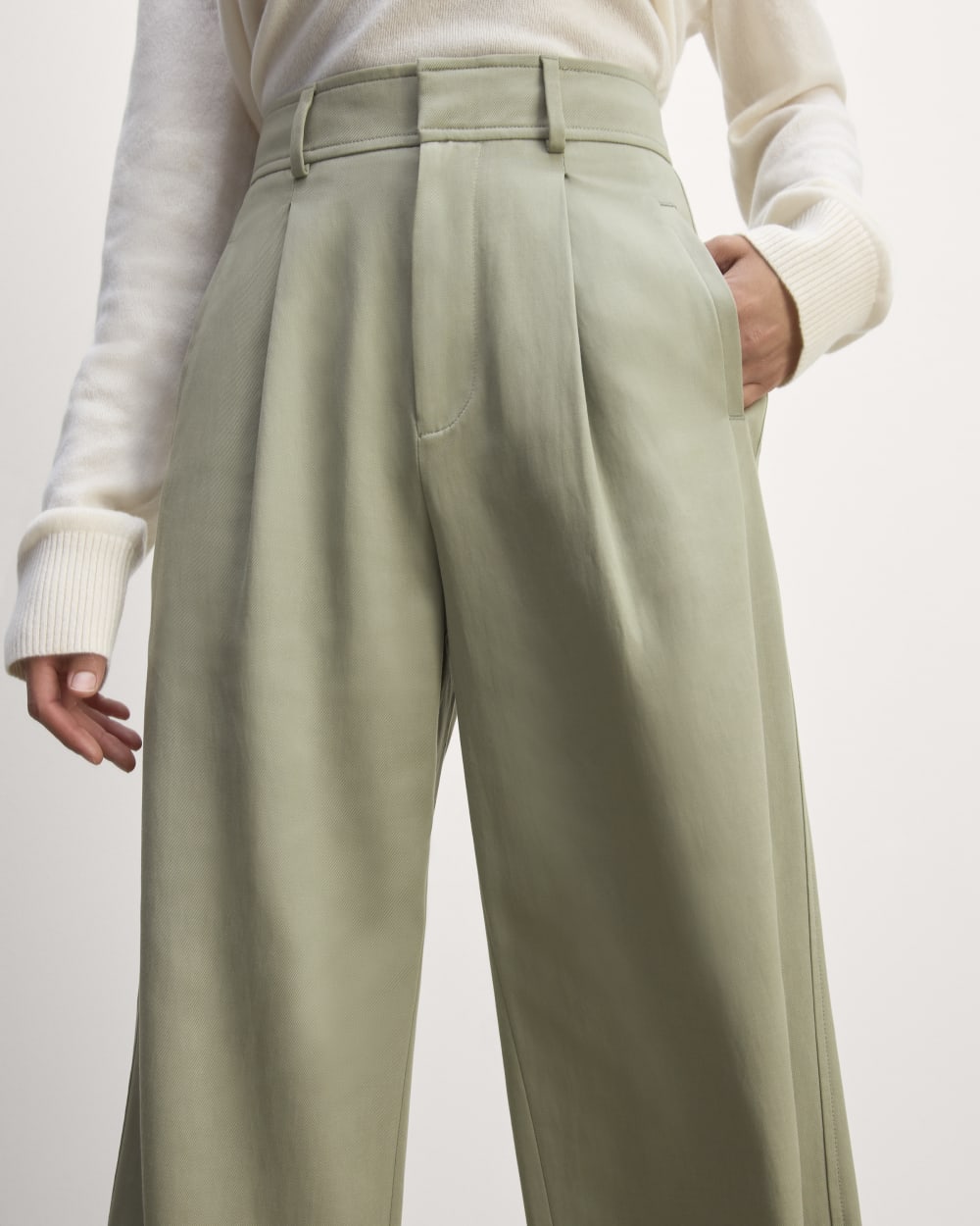 The Draper Pleated Pant in Buttersmooth | Seagrass | 30" Inseam